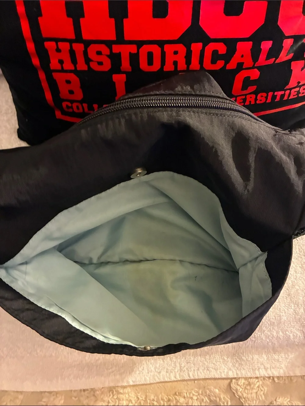 Baggallini Black hobo Crossbody Bag blue lining